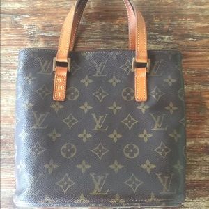 Authentic Louis Vuitton mini bucket bag.